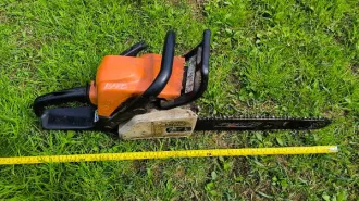 Годные остатки бензопил Chain saw 5200, STIHL MS-180 и бура, 3 шт. Составной лот: Годные остатки отдельных узлов, деталей, агрегатов, материалов (в сборном виде) бензопил и бура в количестве 3 шт. 11-009274-1 Бензопила «Chain saw 5200», в корпусе оранжевого цвета 11-009278-1 Бензопила «STIHL…
