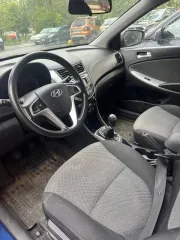 Хендай Солярис 2011 года выпуска. VIN: Z94CT51CABR011370. Цвет кузова темно-синий. Объем двигателя 1396 см³, мощность 107 л.с. Экологический класс 4. Тип транспортного средства — легковой хэтчбек. Техническое состояние и комплектность можно оценить при самостоятельном осмотре.