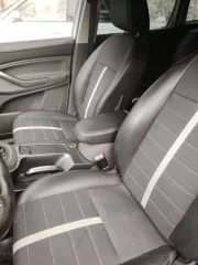 Ford Kuga, VIN WF0RXXGCDRBD27572.
