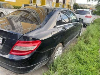 Mercedes-Benz C-Class 2008 года выпуска, VIN WDD2040811F117876. Полный привод, пробег 233 000 км, автоматическая коробка передач. Автомобиль не на ходу, двигатель и система охлаждения под замену.