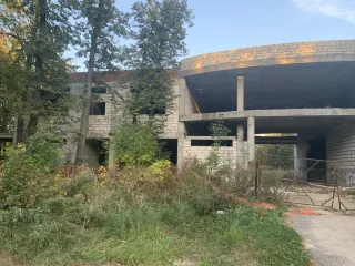 Незавершенное сооружение культуры и отдыха, 1763,4 м², г. Коломна, Московская область. Объект незавершенного строительства (Сооружение культуры и отдыха), общая площадь: 1763,4 м.кв., степень готовности объекта незавершенного строительства - 48%, кадастровый номер: 50:57:0000000:2671, расположенный…