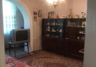 1/3 доля в праве на жилое помещение 55.9 кв.м., кадастровый номер 23:37:0709001:2352
По адресу: Краснодарский край, Анапский район, с. Витязево, ул. Авиационная, дом №5, кв. 1