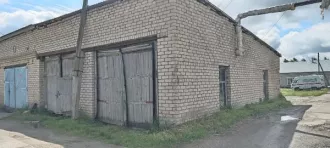 Помещение гаражного бокса общей площадью 88,5 кв.м. с кадастровым номером: 43:23:330144:164, расположенное по адресу: Кировская область, р-н. Опаринский, пгт. Опарино, ул. Советская, д. 12. Помещение гаражного бокса общей площадью 88,5 кв.м. с кадастровым номером: 43:23:330144:164 (реестровый номер…