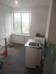 Квартира 3-к., 64,2 кв.м, Москва. Кадастровый номер 77:05:0008003:5015, адрес: 117534, г. Москва, ул. Академика Янгеля, д. 6, корп. А, кв. 46. Находится в залоге у ПАО "Sovcombank". Данное обременение подлежит снятию по итогам торгов, согласно Закону о банкротстве. Иные обременения, аресты…