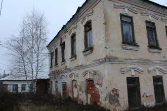 Ансамбль XIX века 1472,4 кв.м Костромская область объекты культурного наследия регионального значения: "Ансамбль, XIX в.: Здание женской гимназии. Здесь была создана первая комсомольская ячейка", 2-я четверть XIX - 80-е гг. XIX в.; 1919 г., назначение: нежилое, общая площадь 1373,3 кв.м…