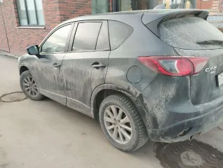 Mazda CX-5 2014 года выпуска. VIN: RUMKE8978EV040213.