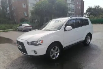 Mitsubishi Outlander, 2011 года, 170 лс, 215745 км, полный привод, АКПП, транспортное средство: Mitsubishi Outlander, год выпуска: 2011, номер двигателя: 4В12 НК1862, VIN: Z8TXTCW5WBM912129, цвет кузова: белый, рабочий объем: 2360 см³, мощность: 170 л/с, привод: полный, трансмиссия: автомат…