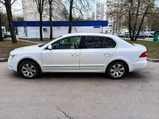 Skoda Superb, 2012 года, 152 лс, 210000 км, АКПП. Автомобиль легковой Шкода Суперб, VIN: ТМВАВ83Т8D9025958, 2012 года выпуска, г/н А125ХЕ77.
