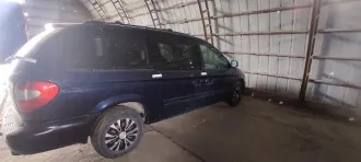Chrysler Grand Voyager 2006 года, госномер 057BMD, VIN: 1A8GYB4537Y533473. Вид транспорта: легковой автомобиль. Объем двигателя, коробка передач, привод, мощность двигателя, экологический класс: информация отсутствует.