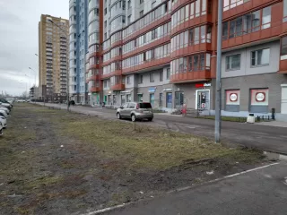 Жилое помещение (квартира) кад.№ 78:40:0008341:11099, площадью 87,3 кв.м.
Расположенная по адресу: расположенную по адресу: Санкт-Петербург, пр-кт. Ленинский, д. 72, корп. 1, литера. А, кв. 555
Общий метраж 87.3м2. 
Спальня 14м2, 
Детская 16.4,м2,
Гостиная 18.4м2, 
Кухня 14,2м2, 
Гардеробная…