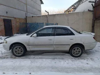 Toyota Carina 1992 года выпуска. VIN отсутствует. Кузов ST1906003649. Государственный номер О724НК154.