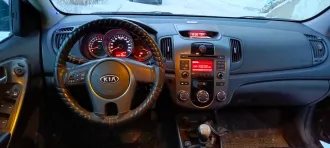 Kia Cerato, 2010, VIN - KNAFU411AB5323235, 2010 г. в. темно-вишневый, легковой седан. Залог ПАО ВТБ. Контакт для организации осмотра: 8-904-855-20-34 (ХРУНИНА Е.А.).