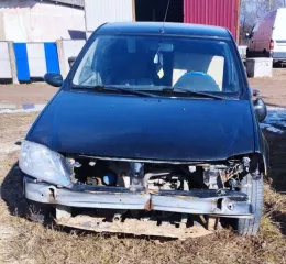 Автомобиль легковой Автомобиль Renault SR, 2011 года выпуска, VIN№ X7LLSRB2HBH361685. Автомобиль не заводится. Порог и центральная стойка ушли во внутрь, пробит радиатор, разбита фара и бампер. Правая дверь подлежит замене