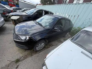 Lada 2191 Granta 2023 Lada Granta, 2023 года, 89 лс, 28000 км еще Lada Granta, 2023 года, 89 лс, 28000 км еще транспортное средство: Lada 2191 Granta год выпуска: 2023 идентификационный номер (VIN): XTA219140РО481760 цвет кузова (кабины): черный рабочий объем (см³): 1596 мощность: 89л/с привод…