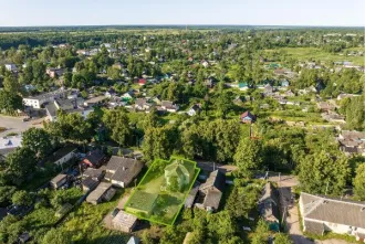 Объект культурного наследия регионального значения общей площадью 230.1 кв.м в Новгородской области, г. Сольцы, ул. Луначарского, д. 28. В продаже два объекта недвижимости: площадью 171.8 кв.м (кадастровый номер 53:16:0010314:45) и 58.3 кв.м (кадастровый номер 53:16:0010425:125), а также земельный…