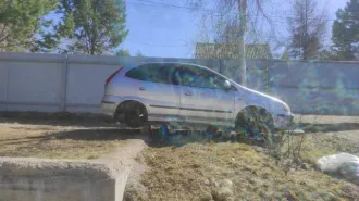Nissan Tino 1987 года, кузов HV10007479, госномер Р203КО138