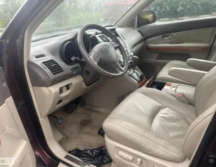 Автомобиль LEXUS RX350, 2007 г.в. (годные остатки) Бывший в эксплуатации, с видимыми повреждениями, потертостями,  дефектами, возможны скрытые повреждения и дефекты, с двумя электронными ключами и свидетельством о регистрации автомобиля в Эстонии. Реализуется в качестве годных остатков. Товары…
