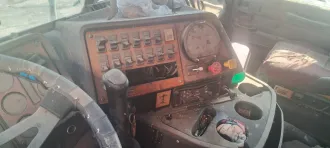 International 9800 1997 Грузовой тягач седельный, Марка International 9800 Год выпуска: 1997 VIN 1HSRUAHR2VH347348