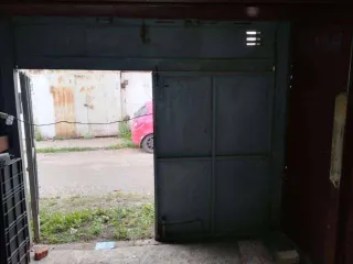 2/3 доли гаража в Магнитогорске еще 2/3 доля в праве на нежилое помещение, площадь: 18кв.м., адрес  местонахождение : Челябинская область, г Магнитогорск, ГСК Автолюбитель, гараж 1066, кадастровый номер: 74:33:0124001:2668