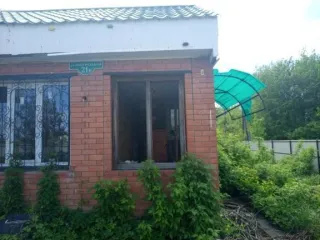 Дом и два земельных участка 570 кв.м, Волгоградская область. Дом и земельный участок 570+/-17 кв.м. в Волгоградской обл. Еще дом и земельный участок 570+/-17 кв.м. в Волгоградской обл. Еще земельный участок, площадь 570+/-17 м, кад. № 34:20:040001:612 Волгоградская обл., район Новониколаевский, х…