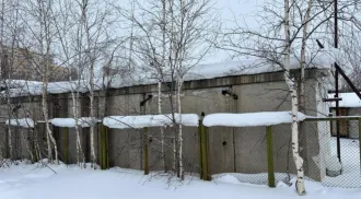 Имущественный комплекс по адресу: Республика Саха (Якутия), г. Мирный, шоссе Чернышевского, д. 1, состоящий из: нежилого здания (трансформаторная подстанция ВЛ-10 КТП-1000 фабрики Р2) с кадастровым номером 14:37:000105:194, общей площадью 16 кв. м., нежилого здания (гаражи) с кадастровым номером…