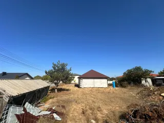 Жилой дом 87.3 кв.м и участок 486 кв.м в Севастополе. Дом расположен по адресу: Российская Федерация, город Севастополь, внутригородское муниципальное образование Гагаринский муниципальный округ, территория ТСН СНТ Кристалл-2, дом 54. Кадастровый номер дома: 91:02:006004:1614. Земельный участок…