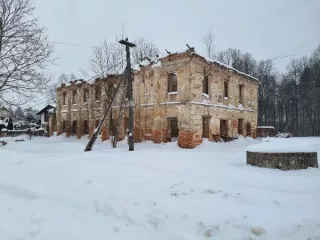 Электронный конкурс по продаже здания Усадьбы графа Граббе «Васильевское» флигель площадью 145,2 кв. м с кадастровым номером 67:20:0680101:317 по адресу: Смоленская область, Темкинский район, с/п Васильевское, д. Васильевское, ул. Орлова-Денисова, д. 2. Регистрационный номер ЕГРОКН…