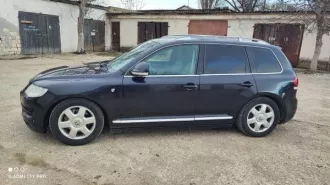 Автомобиль марки Volkswagen, модель Touareg, регистрационный номер К770ЕО82, идентификационный номер WVGZZZ7LZ9D025406, год выпуска 2008, тип ТС – легковой универсал, кузов WVGZZZ7LZ9D025406, модель двигателя BAR 041118, мощность 350 л.с., рабочий объем 4163 см³, тип двигателя – бензиновый, цвет –…