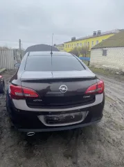 Opel Astra, 2014. Автомобиль марки Opel модель Astra, 2014 года выпуска, идентификационный номер (VIN): XUFPD5DC6F3001110. Осмотр имущества производится в рабочие дни по месту нахождения (433641, Ульяновская область, село Карабаевка, ул Дорожная, д 5) и возможен с даты публикации настоящего…