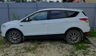 Ford Kuga 2013 года VIN Z6FAXXESMADP42132 в залоге у ПАО "Совкомбанк". Фото приложены.