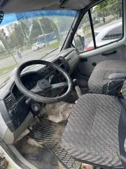 GAZ Gazel 3302 2003, автомобиль бортовой, марка: GAZ Gazel; модель: 3302; категория ТС: B/N1; год изготовления: 2003, цвет: белый; VIN: XTH33020031911519, ПТС: 52 КР 784019, г/н: В067МУ97
