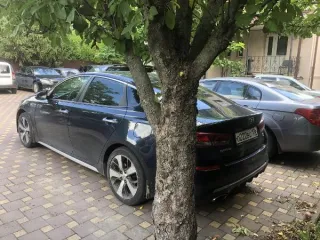 Kia JF (Optima) 2019 легковой седан, г/н 0222ВС136, цвет синий, VIN XWEGU413BL0014443, повреждены бампер и правая фара. Начальная цена продажи 1 798 600,00 руб. Шаг аукциона 8993,00 руб. Размер задатка 899300,00 руб. Существующие ограничения (обременения) – арест.