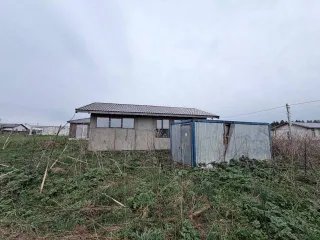 Дом 86 кв.м, участок 734 кв.м, Московская область, д. Загорье. Жилой дом, без отделки, кадастровый номер (50:08:0060239:2496) площадь 86 кв.м. Расположен на земельном участке кадастровый номер (50:08:0060239:1360) площадь 734 кв.м, адрес: Россия, Московская область, городской округ Истра, деревня…
