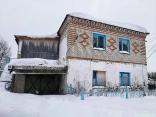 Здание фельдшерско-акушерского пункта (ФАП), 109.1 кв.м, Курганская область, Каргапольский муниципальный округ, с. Брылино, ул. Горушки, здание 25. Назначение: нежилое, 2 этажа. Одновременно с земельным участком площадью 250 кв.м, категория земель: земли населенных пунктов, вид разрешенного…