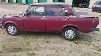 ВАЗ 2107, 1998 г.в., г/н Р029АВ44, VIN XTA210700W1181596 (Реализация по прямому назначению). Цвет бордовый, имеются значительные следы коррозии по кузову автомобиля, автомобиль продолжительное время находился в простое (без эксплуатации) и без технического обслуживания, необходимо проведение…