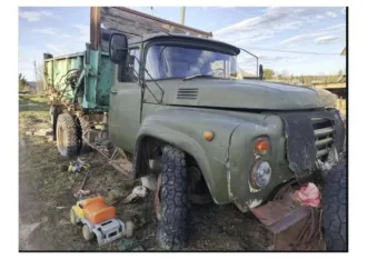 ЗИЛ-130, 1992 года, 150 лс, 300000 км, грузовой автомобиль, марка: ZIL-130, год изготовления: 1992, цвет: зеленый, VIN: отсутствует, ПТС: 43ЕО791403, мощность двигателя, л. с. (кВт): 150, разрешенная максимальная масса 10400 кг, масса без нагрузки 4175 кг, вид собственности: совместно нажитое…
