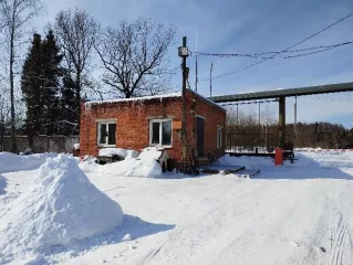 Нежилое помещение, назначение: нежилое, общая пл. 127,6 кв.м., кад.№ 77:05:0006004:24479, этаж 1. Адрес: г. Москва, вн.тер.г. муниципальный округ Чертаново Северное, шоссе Варшавское, дом 120, корпус 1, помещение 2/1.