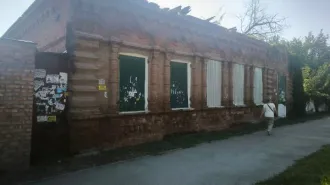 Дом жилой семьи Коломыченко 196 кв.м Саратовская область Нежилое здание, являющееся объектом культурного наследия местного (муниципального) значения «Дом жилой семьи Коломыченко», площадью 196,0 кв.м, с кадастровым номером 64:50:000000:11955, расположенное по адресу: Саратовская область, г…