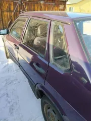 ВАЗ 21099, 1999 года, 70 лс, 240000 км, VIN: XTA210990Y2595371, госномер: Т29***24, номер кузова: Y2595371, тип кузова: легковой седан, цвет: фиолетовый, мощность двигателя: 70.0 л. с., объём двигателя: 1499 куб. см, масса без нагрузки: 915 кг, разрешенная максимальная масса: 1340 кг, категория: В