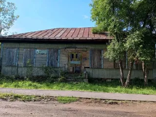 Административное здание 137,8 кв.м и земельный участок 733 кв.м, Удмуртская Республика Административное здание (общая площадь:137,8 кв. м.., назначение:нежилое, количество этажей: 1 этаж), земельный участок (общая площадь:733,0 кв. м., категория земель: земли населенных пунктов: разрешенное…