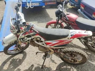 Мотоцикл Kayo Basic YX140 17/14 KRZ, без государственных регистрационных знаков, VIN: L6JYCKLC3K1001327, ключи и документы отсутствуют. Общее техническое состояние ТС - бывшее в эксплуатации, имеющее физический и моральный износ, требующее ремонта.