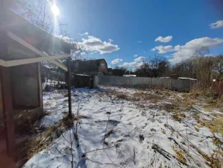 Земельный участок 584 кв.м с объектами, Московская обл. Кадастровый номер 50:27:0030715:218, место нахождения: Россия, обл. Московская, р-н Подольский, Сельское поселение Лаговское, СНТ "Связист", вблизи д. Романцево, дом уч-к 385, площадью 584 +/- 8, с объектами недвижимости: помещение, назначение…