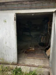 Гараж 19,5 м², участок 22,2 м², Ижевск Сооружение, назначение: гаражное, количество этажей 1, площадь 19,5 кв. м., адрес объекта: Удмуртская Республика, г. Ижевск, ул.Салютовская, 7, гаражно-строительный кооператив "Союз", гараж 84. Кадастровый номер 18:26:030034:6144 Земельный участок, категория…