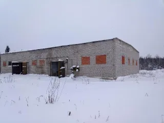 Склад КЭС 509 кв. м, Республика Коми. Здание склада КЭС, назначение: нежилое, площадью 509,0 кв. м, этажность 1, кадастровый номер 11:12:0201001:2342, местоположение: Республика Коми, г. Печора, п. Березовка с земельным участком площадью 3200 +/- 99 кв. м, категория земель: земли промышленности…