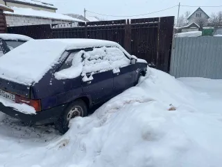 ВАЗ 21093, 2001 года выпуска, 78 л.с., пробег 295 000 км; легковой автомобиль, VIN XTA21093023116286, ГРЗ Е515ВМ73, цвет кузова серебристый тёмно-фиолетовый.