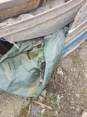 Лодка «Подъездок» - 1 шт. Лодка Казанка с двигателем марки Tarpon, мощность 5 л.с., без заводского номера – 1 шт. Лодка алюминиевая кустарного производства – 1 шт. Лодка резиновая двухместная зеленого цвета – 1 шт. Лодка резиновая «Pelican-268», зеленого цвета, без весел – 1 шт. Моторно-гребная…