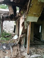 Нежилое здание 270,6 кв.м с земельным участком в с. Долгополье. здание, назначение: нежилое, общей площадью 270,6 кв.м, кадастровый номер: 33:01:000901:102, с земельным участком, категория земель: земли населенных пунктов, разрешенное использование: обслуживание нежилого здания, общей площадью 813…