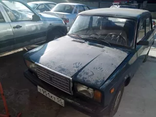 Автомобиль ВАЗ 21074, 2006 г.в. Автомобиль ВАЗ 21074, 2006 г.в., г/н Т951КТ55, VIN ХТА21074062456644. Царапины, потертости, вмятины, ржавчина и коррозия, поверхностные и внутренние загрязнения, окисление корпусов агрегатов. Ключ и  ПТС отсутствуют. имущество продается в том виде, в каком оно есть…