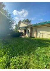 Доля здания 48 кв.м и участка 1199 кв.м, Свердловская обл. 1/8 доля здания, площадью 48 кв.м., назначение: жилое, адрес: Россия, обл. Свердловская, Нижняя Салда, Крупской, дом 24, кадастровый номер: 66:55:0303033:190 и 1/8 доля земельного участка, площадь 1199 кв.м., назначение: Земли населенных…