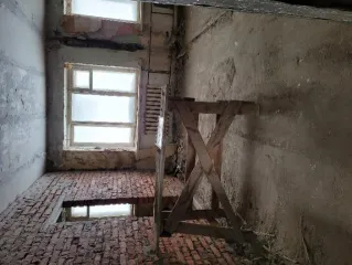Нежилое помещение, расположенное на земельном участке, включающее в себя: нежилое здание (кад. номер 35:24:0401013:317, площадь 1723,9 кв. м.), расположенное по адресу: Вологодская обл., г. Вологда, ш. Окружное, д. 7, стоимостью 35 103 600,00 руб.; земельный участок (кад. номер 35:24:0401013:255…